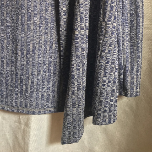 J.M. Fleurette Sweater - Picture 2 of 6